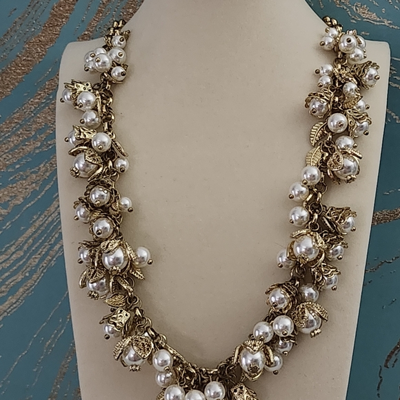 Elegant Gold Chain Necklace - Picture 1 of 6